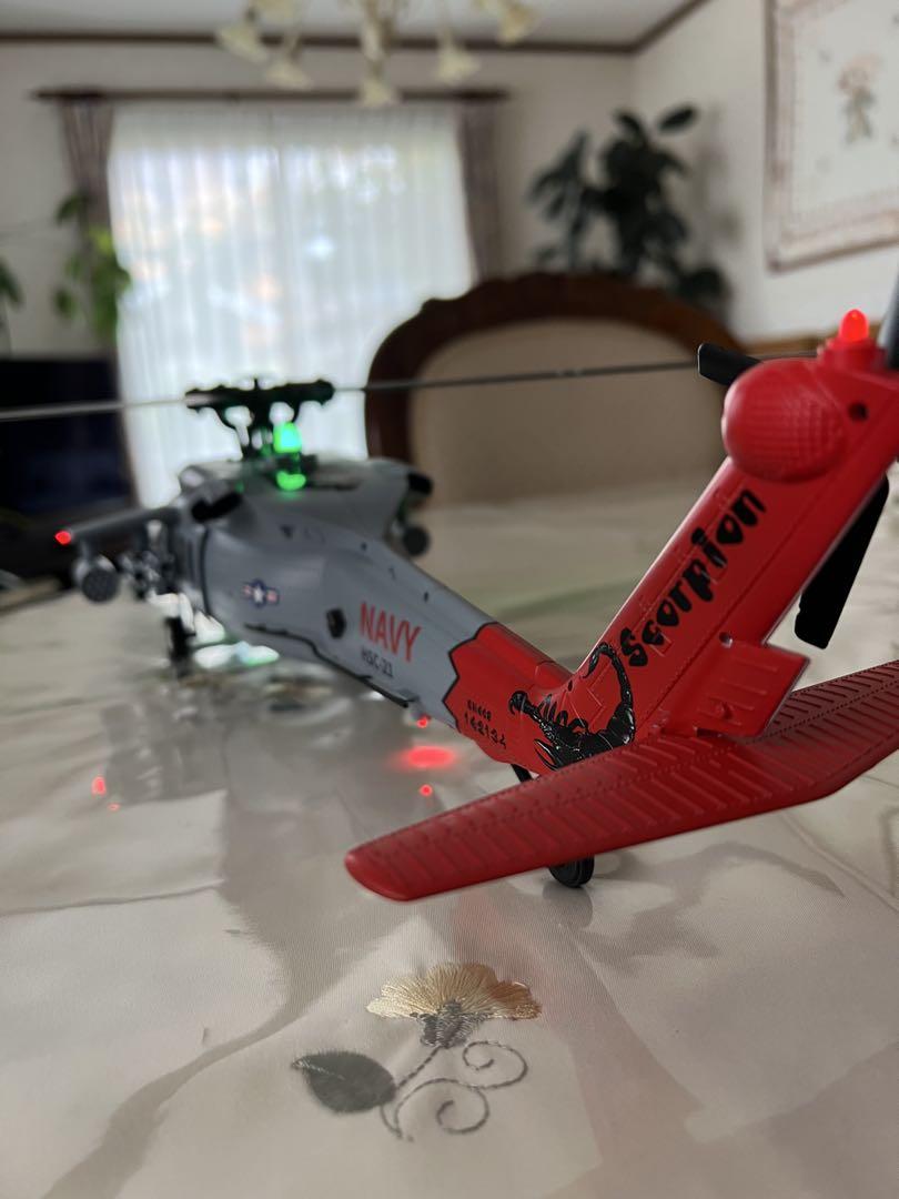 ラジコンヘリコプター　YUXIANG F09(UH-60 Sea Hawk)