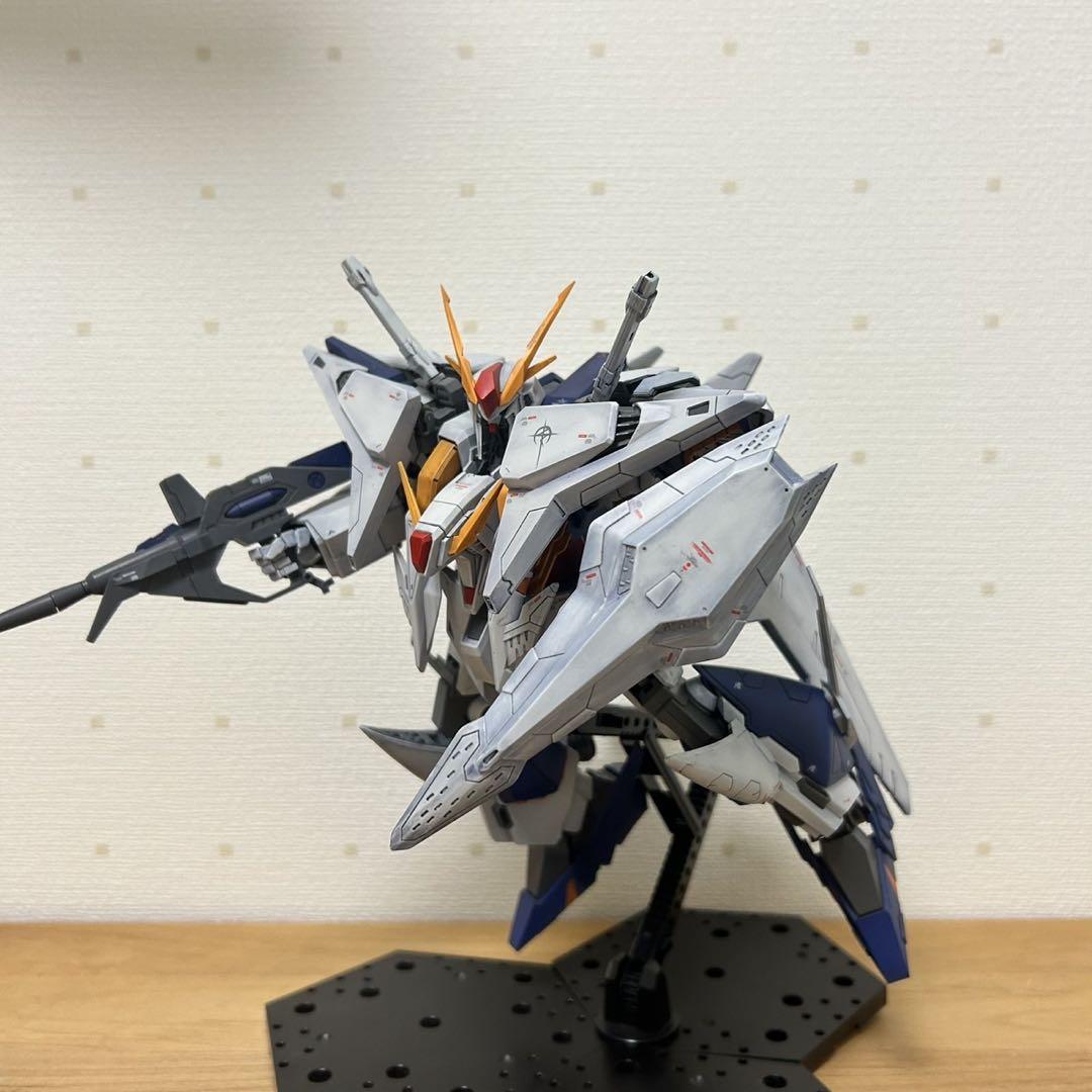 機動戦士ガムダム　閃光のハサウェイ 1/144 クスィーガンダム 全塗装