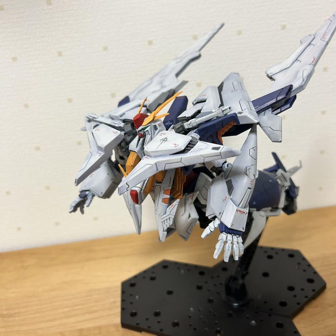機動戦士ガムダム　閃光のハサウェイ 1/144 クスィーガンダム 全塗装