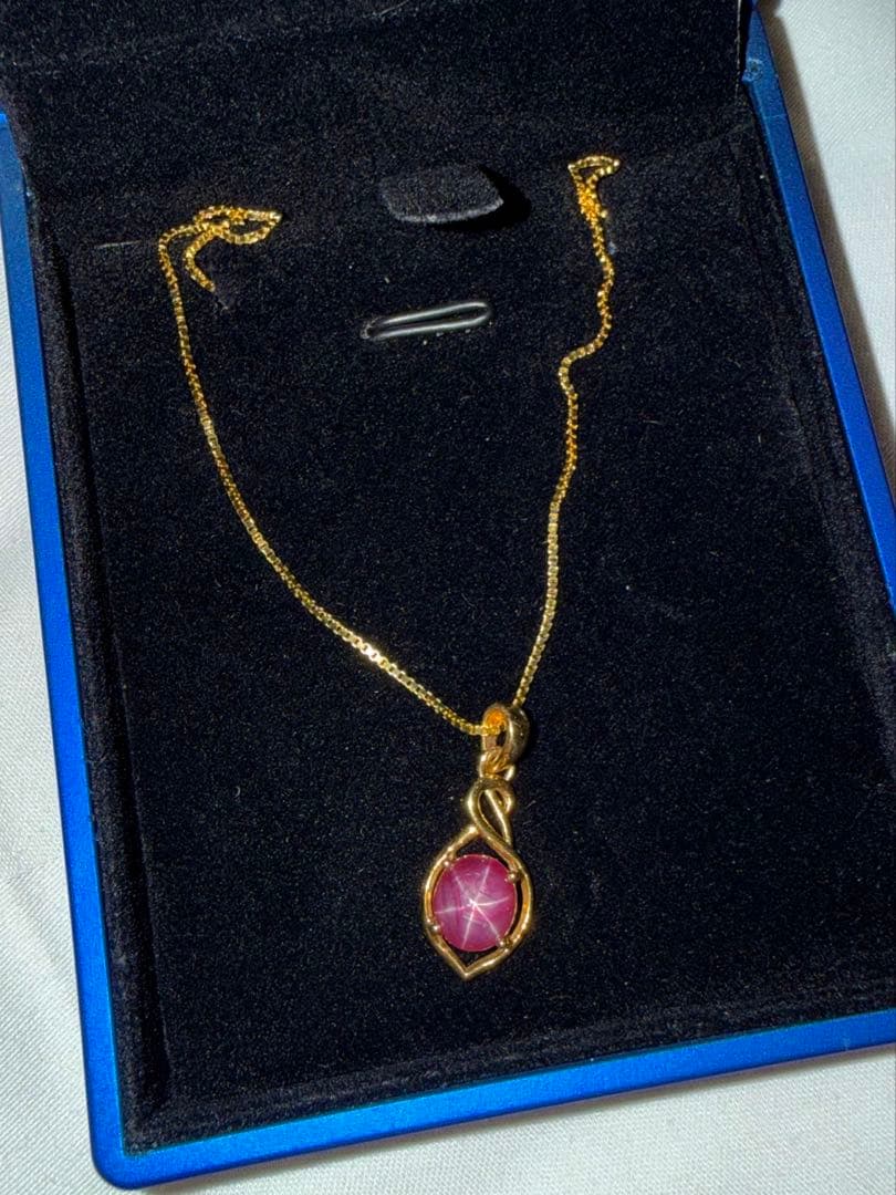 スタールビー 1.6カラット