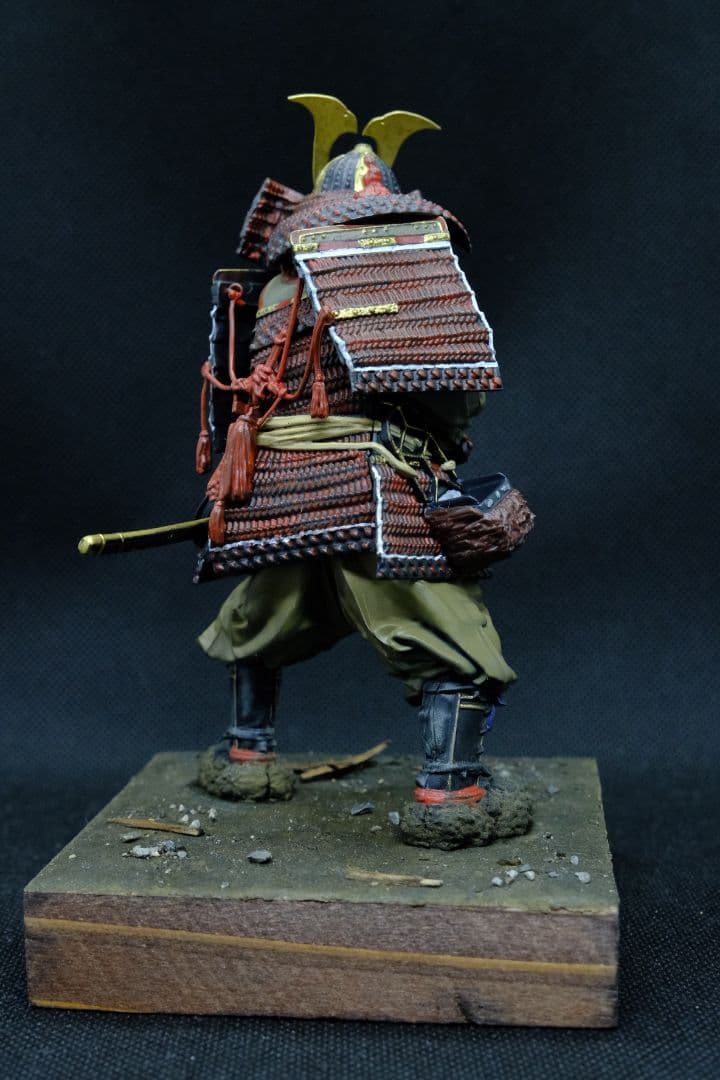 鎌倉時代の鎧武者　プラモデル・ジオラマベース　完成品