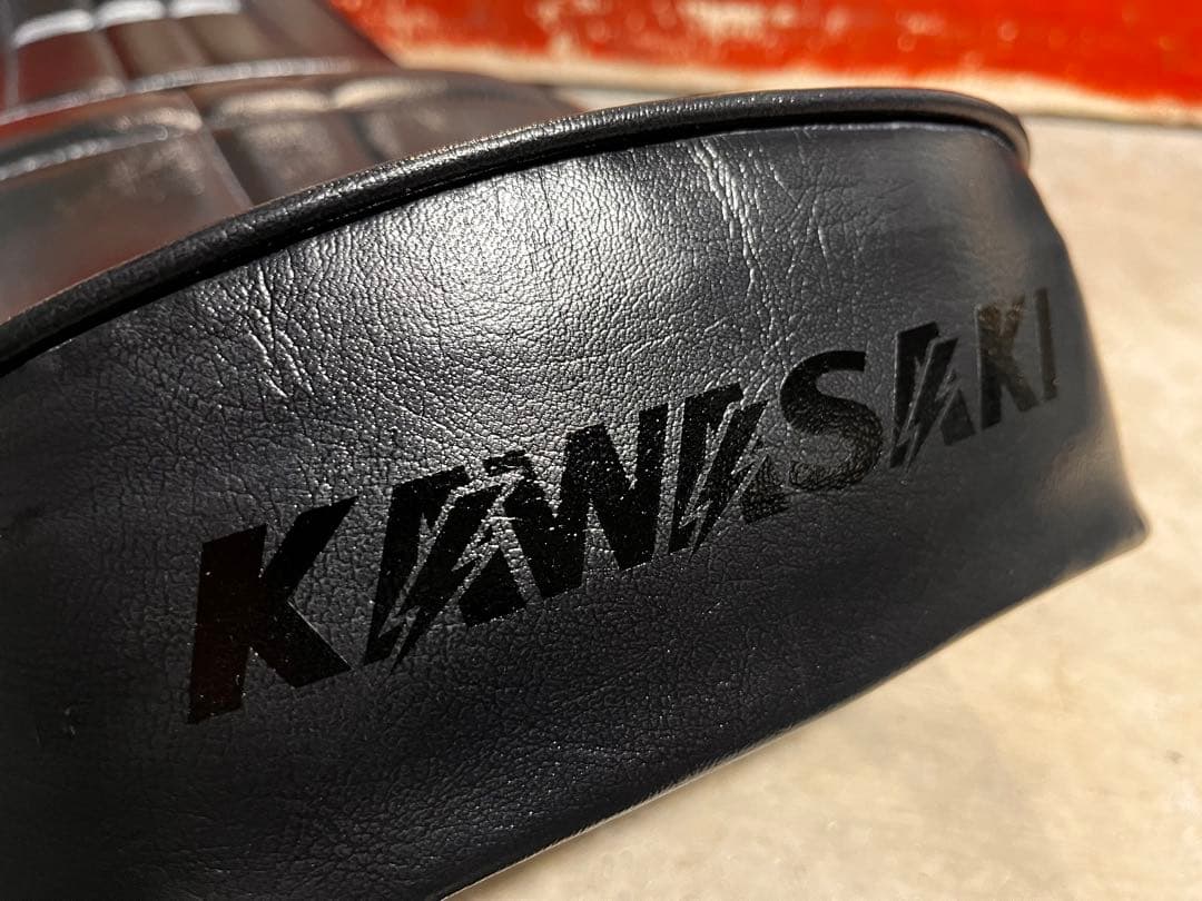 PMC製ベースシートZ1Z2黒艶ダブルアンコ抜きゲルザブ加工 PMC製ベースシートZ1Z2黒艶ダブルアンコ抜きゲルザブ加工