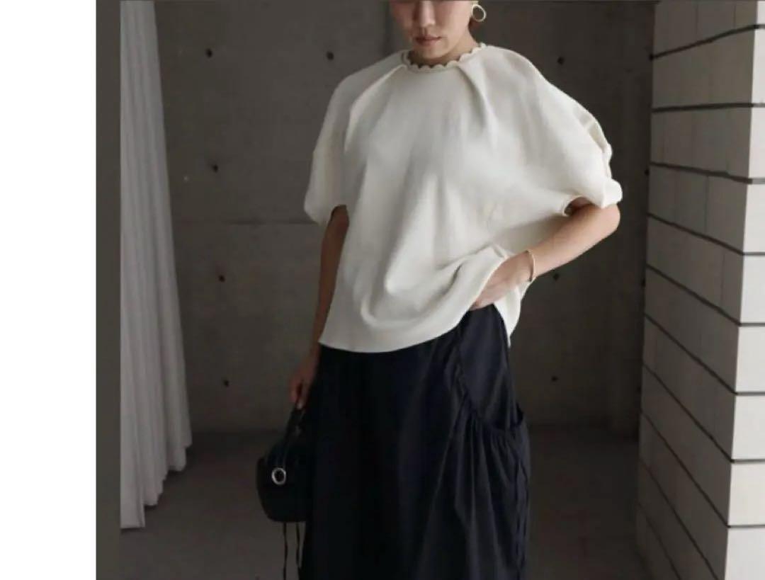 ella selectshop スカラッププルオーバー アイボリー eLLa