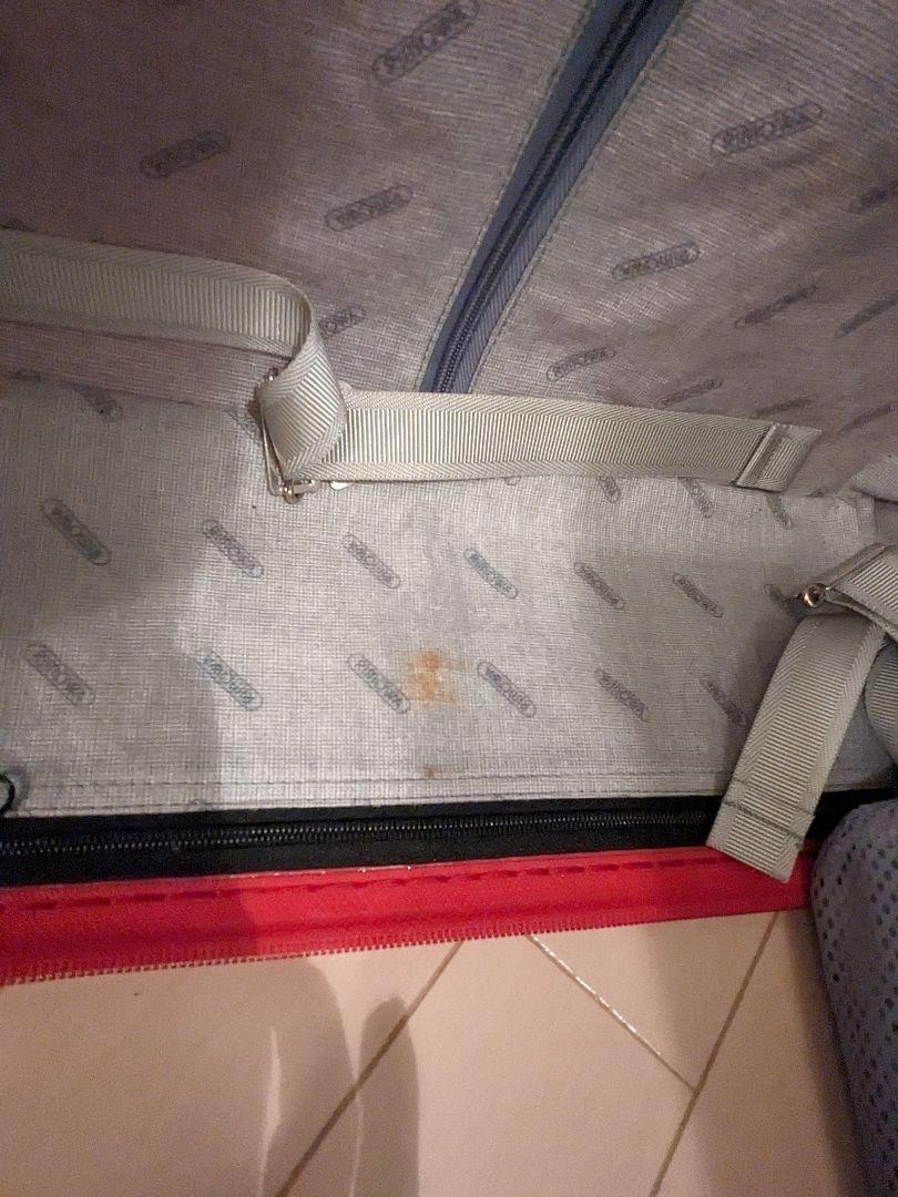 RIMOWA　サルサ　82L 赤　ヒビあり