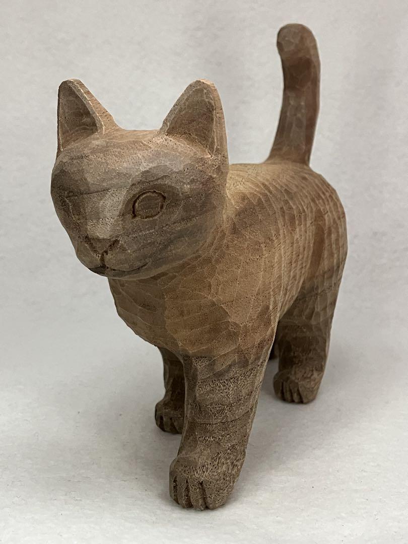 猫2体（歩き. 座り） 木彫り 置物