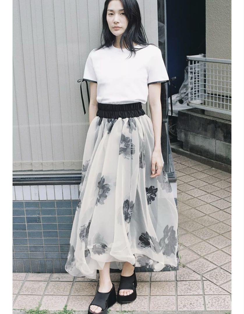 タグ付き新品★ZARAのプリント柄オーガンザワンピース★Sサイズ
