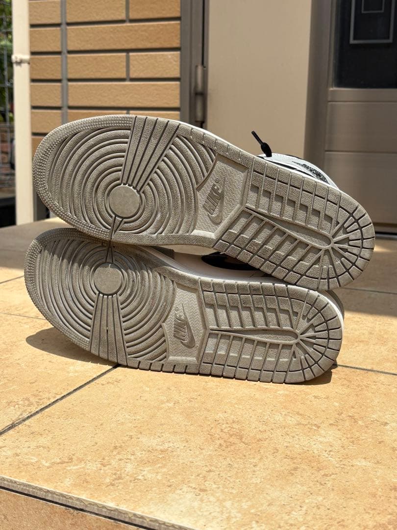 Nike Air Jordan 1 Mid 