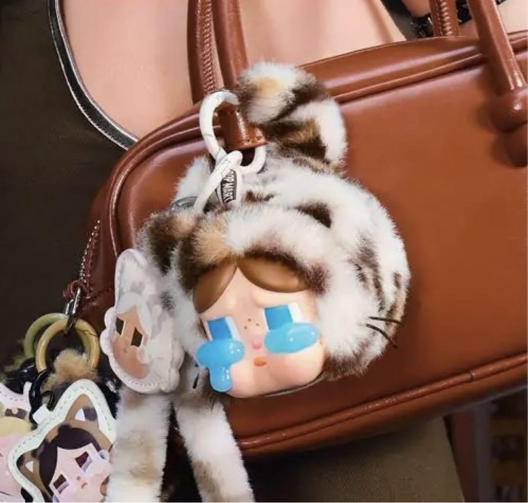 WILD BUT CUTIE Cry Baby キーチェーンぬいぐるみ