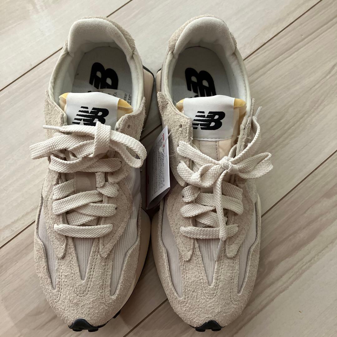 新品　27.5cm ニューバランス 327 スニーカー NEW BALANCE(ニューバランス) ⁄ 327⁄ローカットスニーカー⁄27.5cm