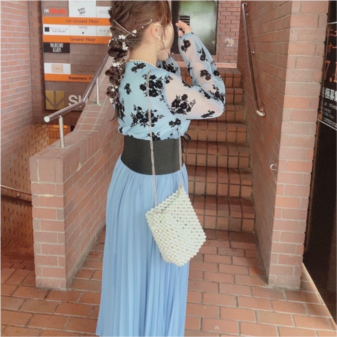 ワンピース 結婚式 ブルー 花柄 プリーツスカート - メルカリ 決算特別セール 花柄プリーツスカートワンピース ロングワンピース