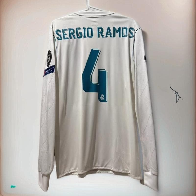 レアル・マドリード SERGIO RAMOS 4番 長袖 シャツ 2018年