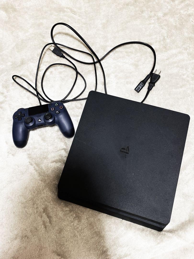 【ジャンク】PS4薄型本体（コントローラーとコード、電源コード付き）