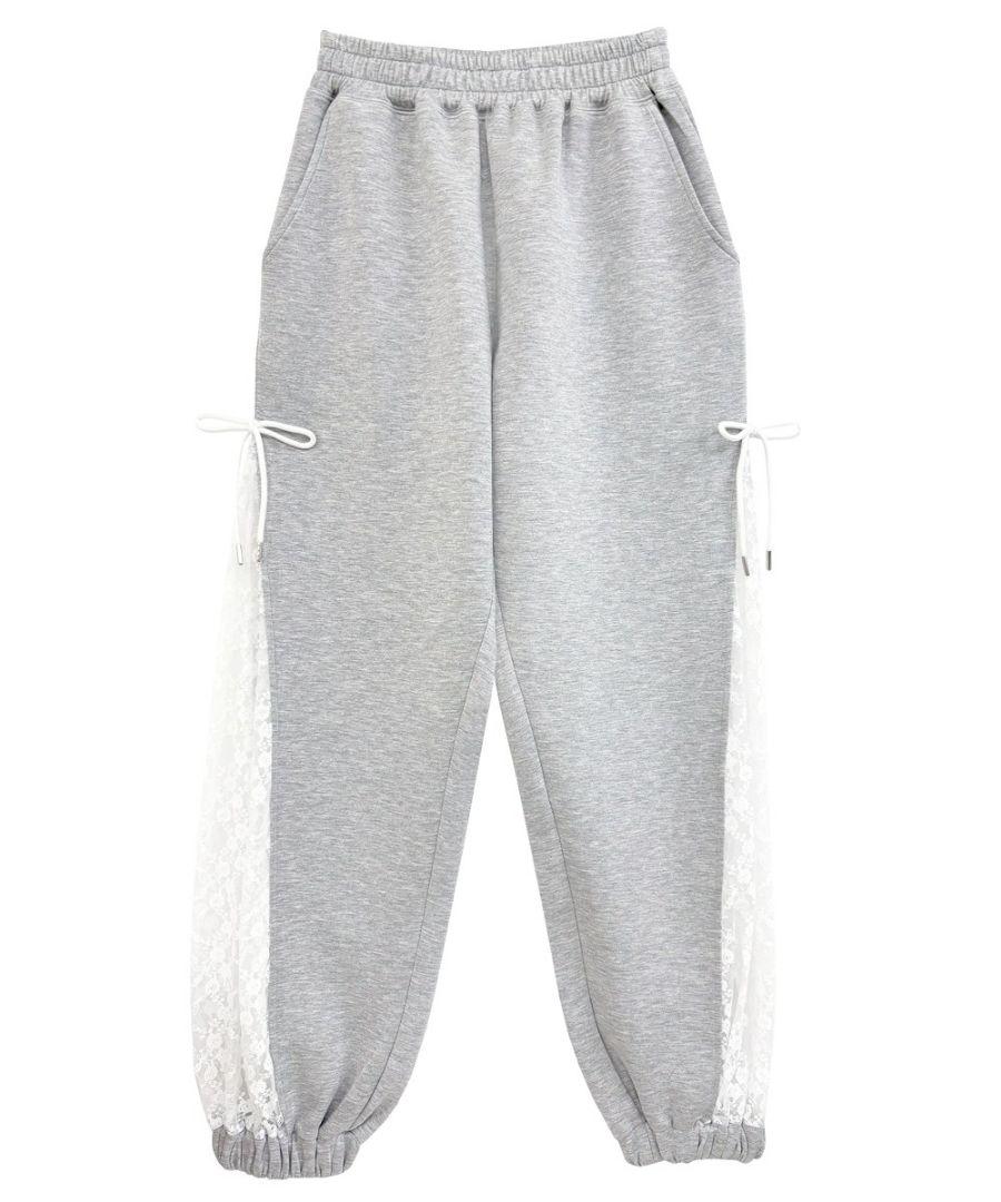 lace switching track pantsロゼミューズパンツ