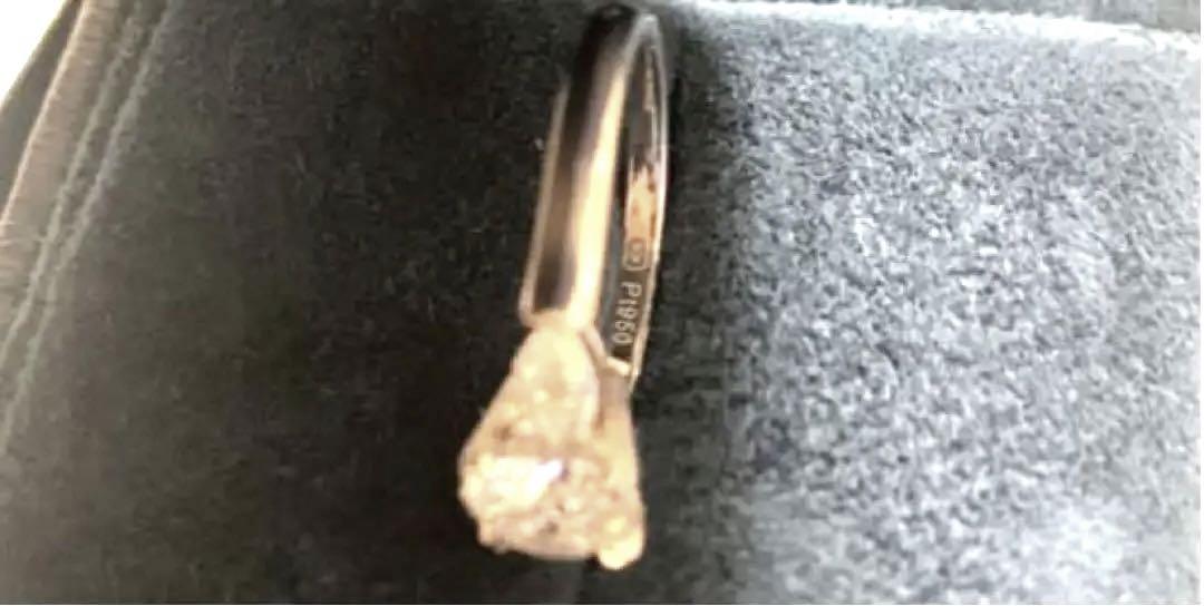하리 윈스턴 1.04 ct 라운드사이드 페어 셰이프링