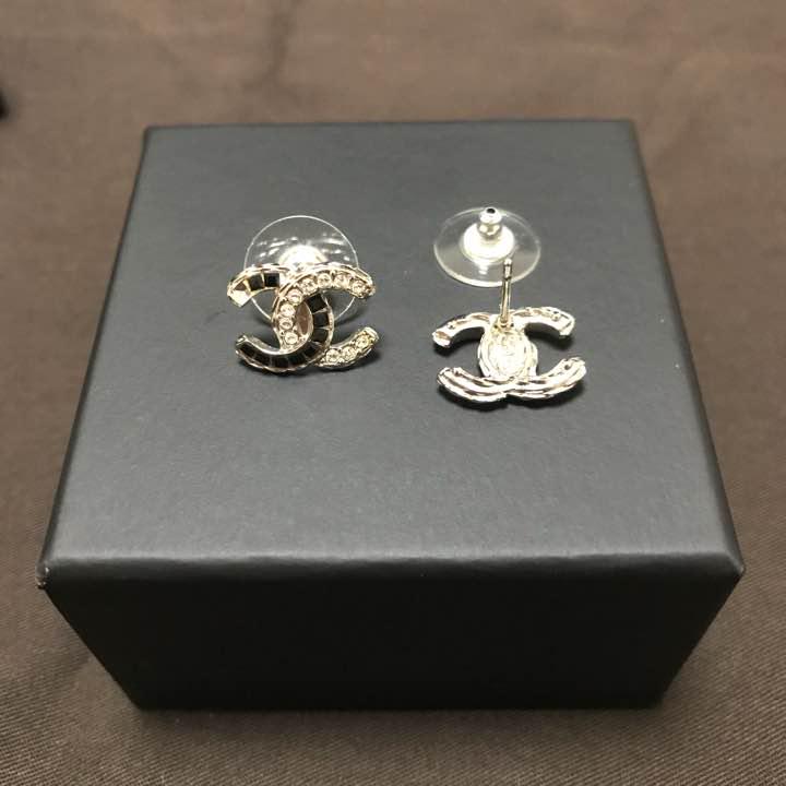 CHANEL ピアス