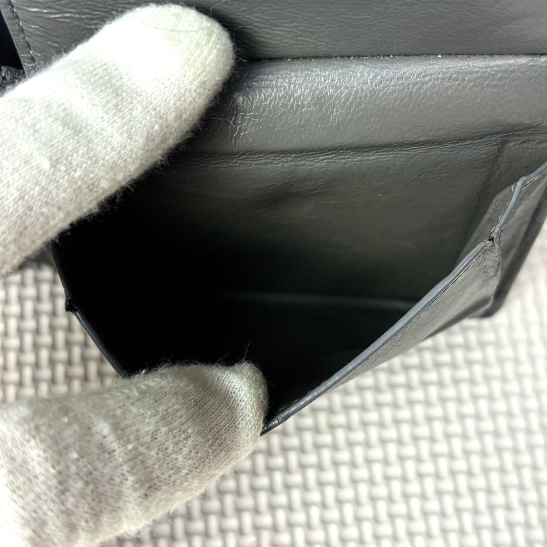 美品　バレンシアガ　二つ折り財布　コンパクトウォレット　パンチングロゴ　グレー