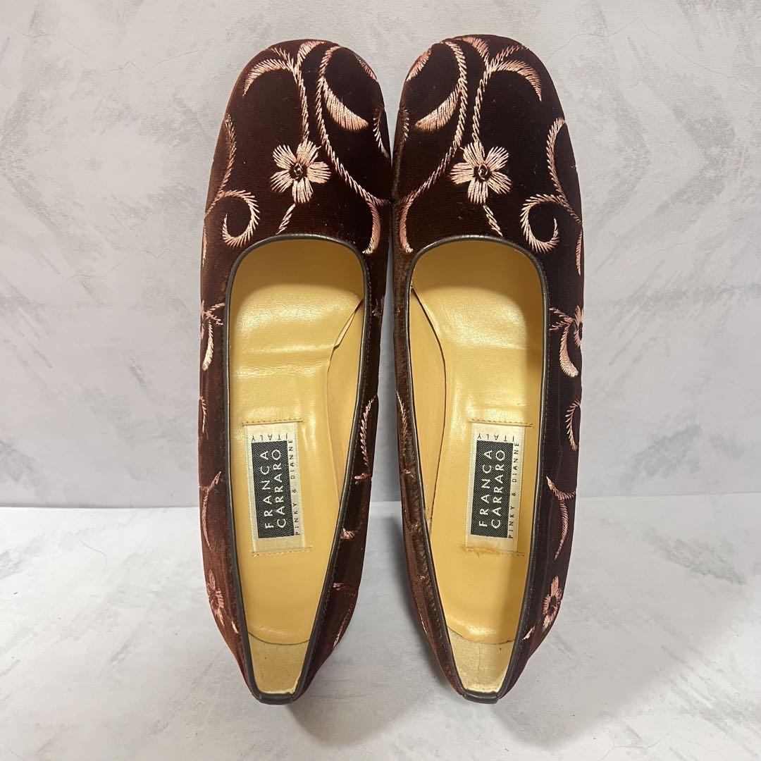 ❣️未使用品❣️FRANCA CARRARO 刺繍パンプス スエード 23.5 ❣️未使用品❣️FRANCA CARRARO 刺繍パンプス スエード 23.5
