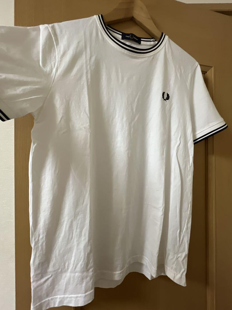 FRED PERRY ツインティップライン ワンポイントロゴ刺繍Tシャツ