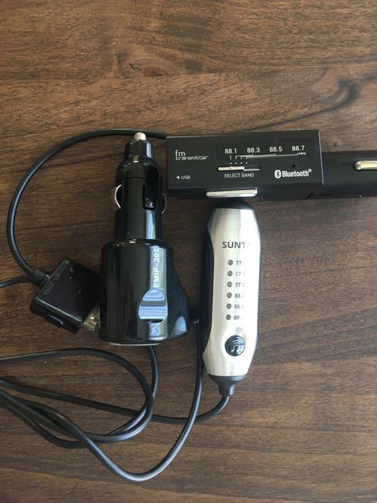 ◇ 2個セットFMトランスミッター Bluetooth シガーソケット - メルカリ ◇ 2個セットFMトランスミッター Bluetooth シガーソケット - メルカリ