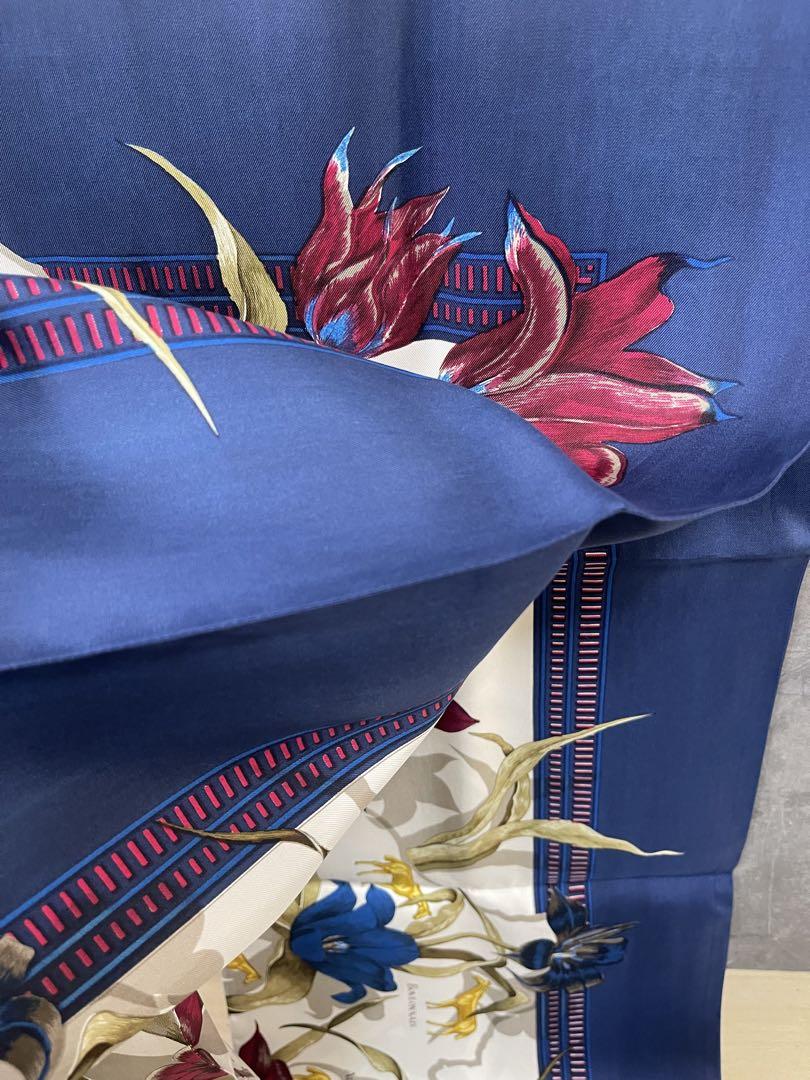 美品】HERMÈS エルメスシルクストールマフラー長方形希少花柄