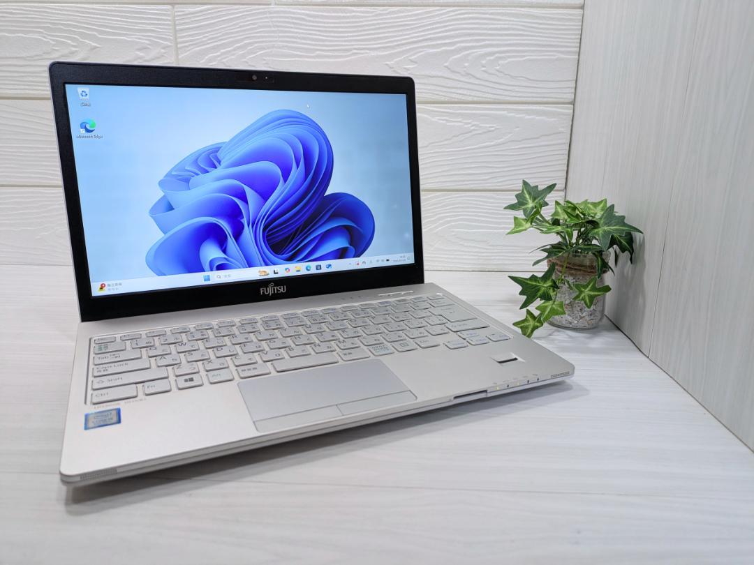 Windows11ノートパソコン✨オフィス付き✨富士通 爆速SSD Wi-Fi