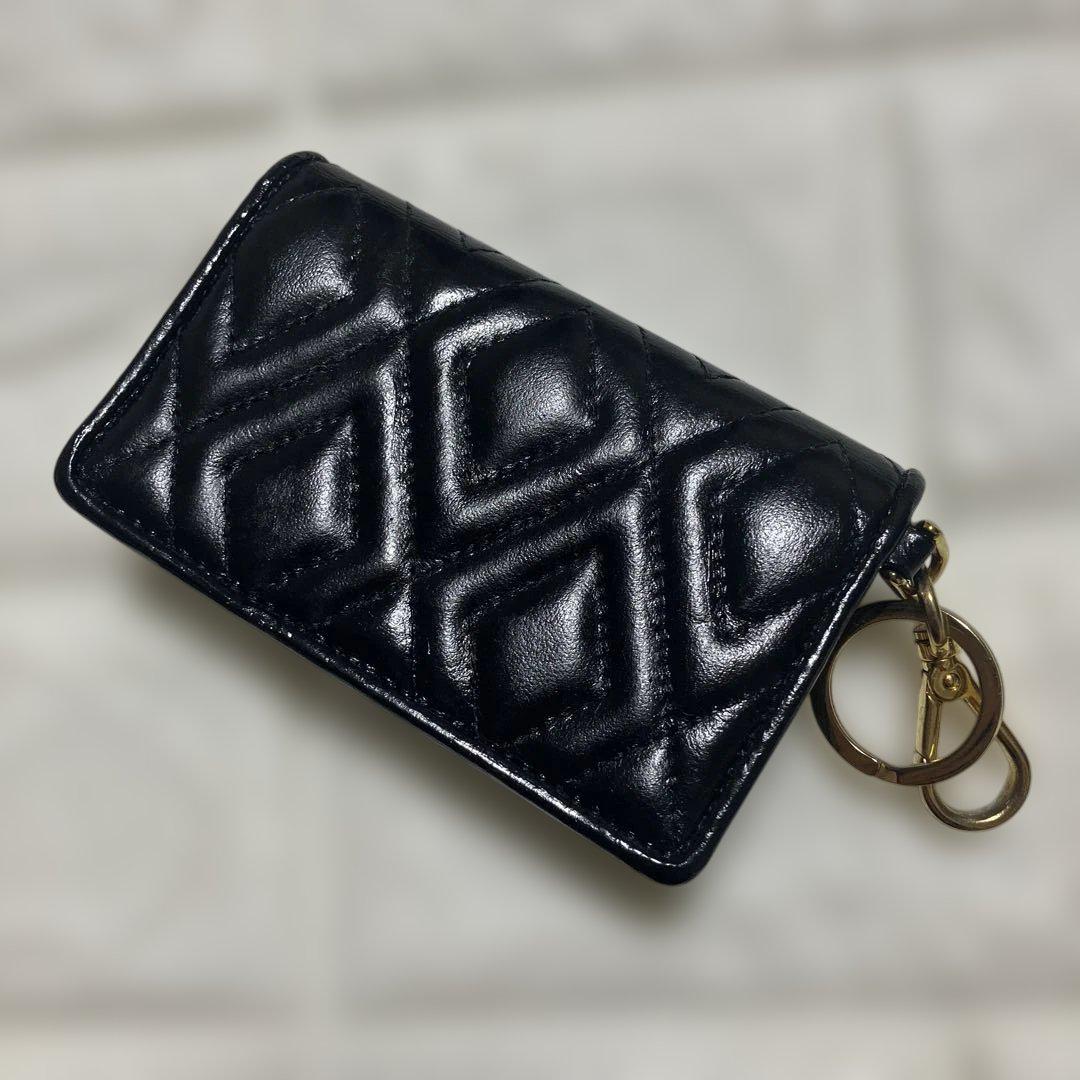 Miu Miu ブラック レザー カードケース　キルティング