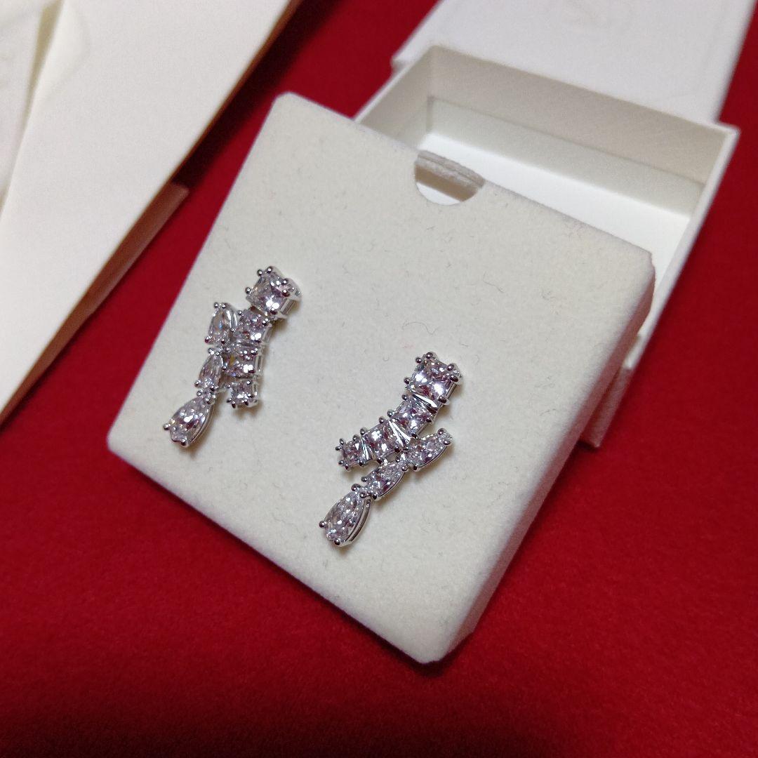 美品❣️ Swarovski シルバー ドロップピアス ギフト