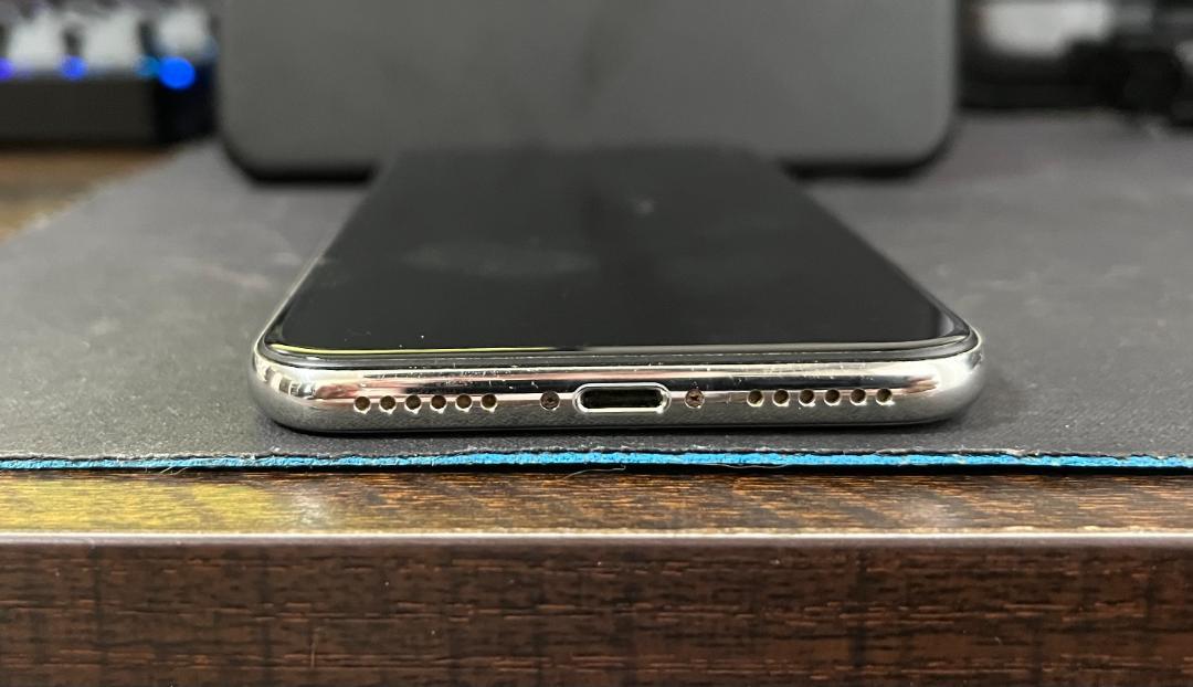 iPhoneX シルバー SIMロック解除済み KSbCf-m16449877177 256GB 最安値安い