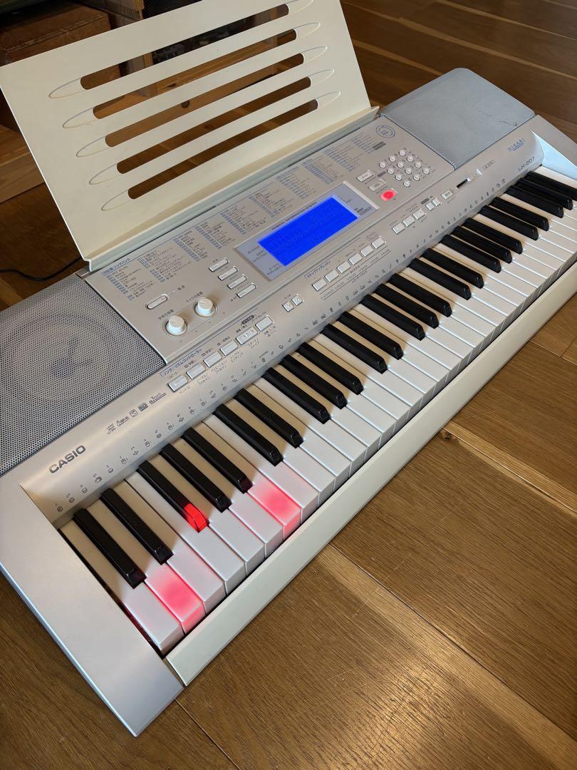 CASIO LK-207 光ナビゲーション 電子ピアノ