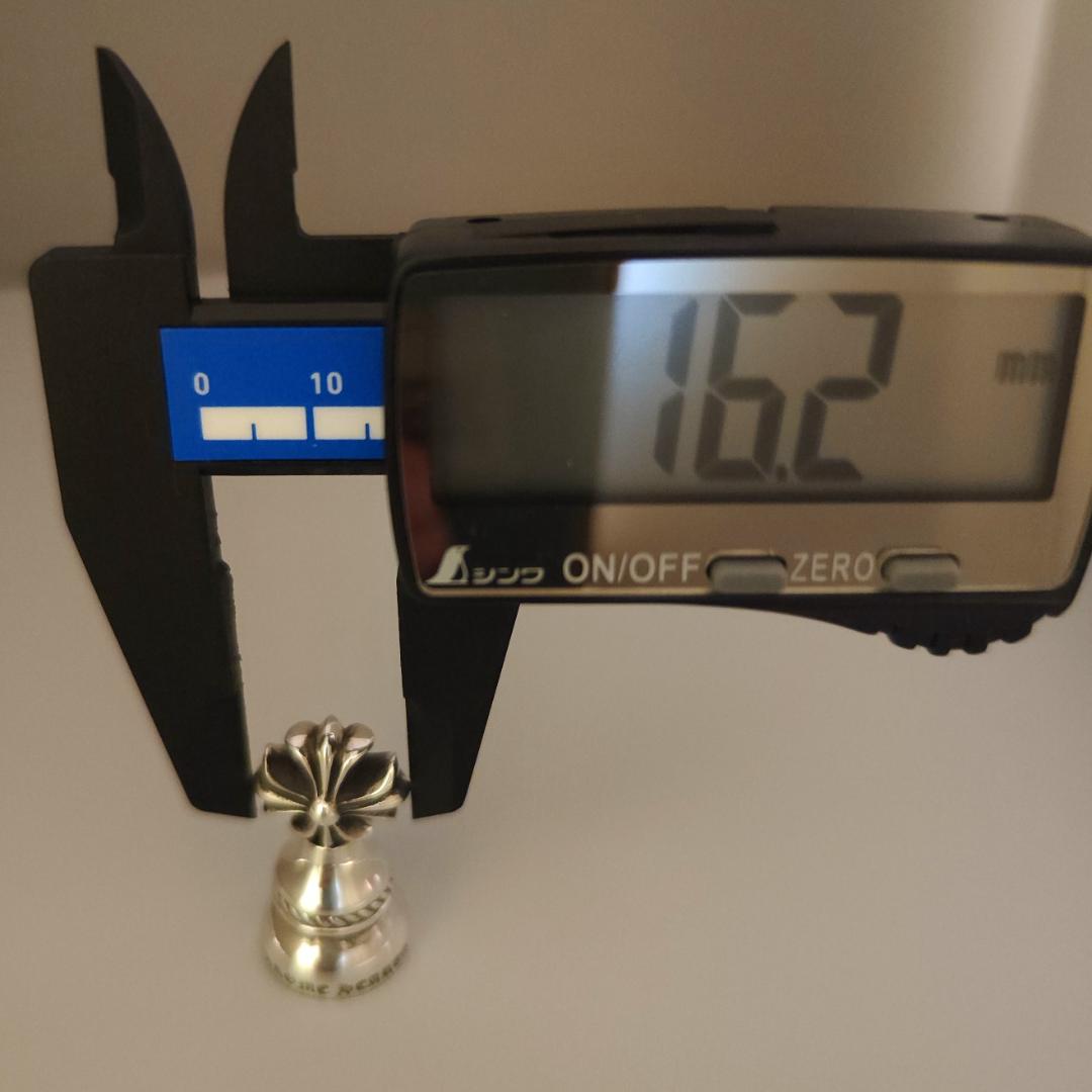 Cutout ペーパーウェイト