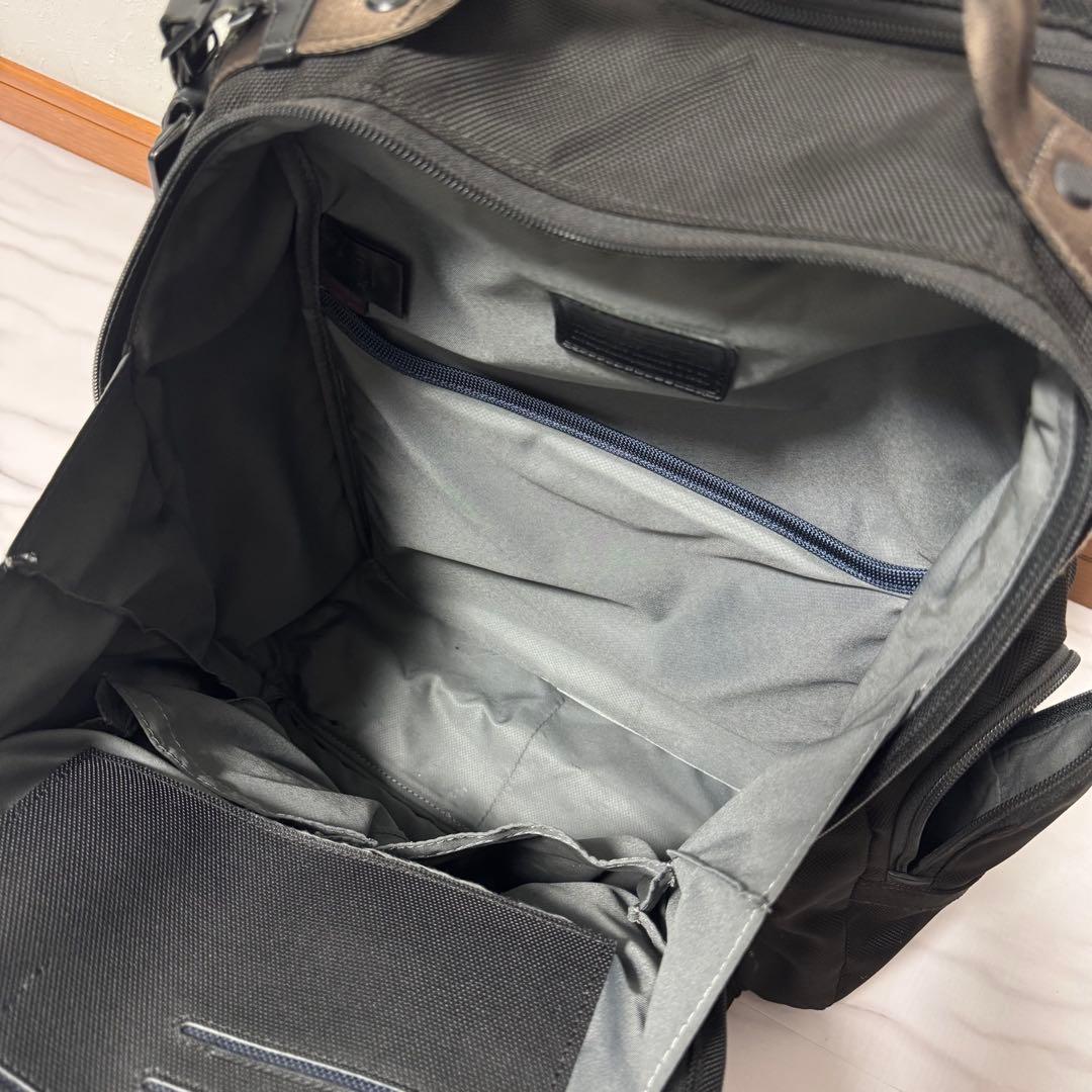 ビジネスバックパック リュック