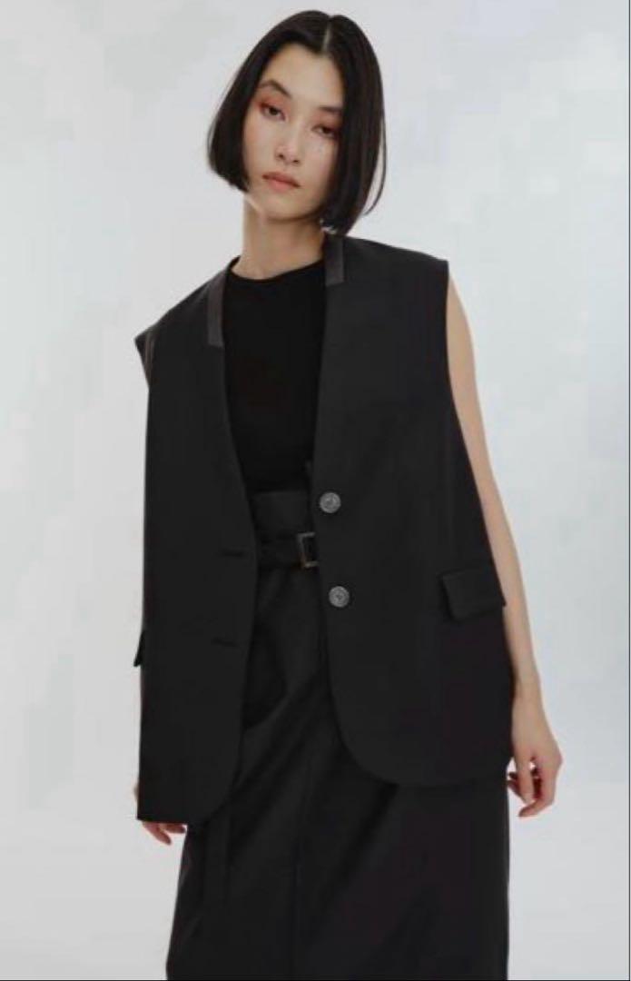 IORE イオレBICOLOR GILET ブラック
