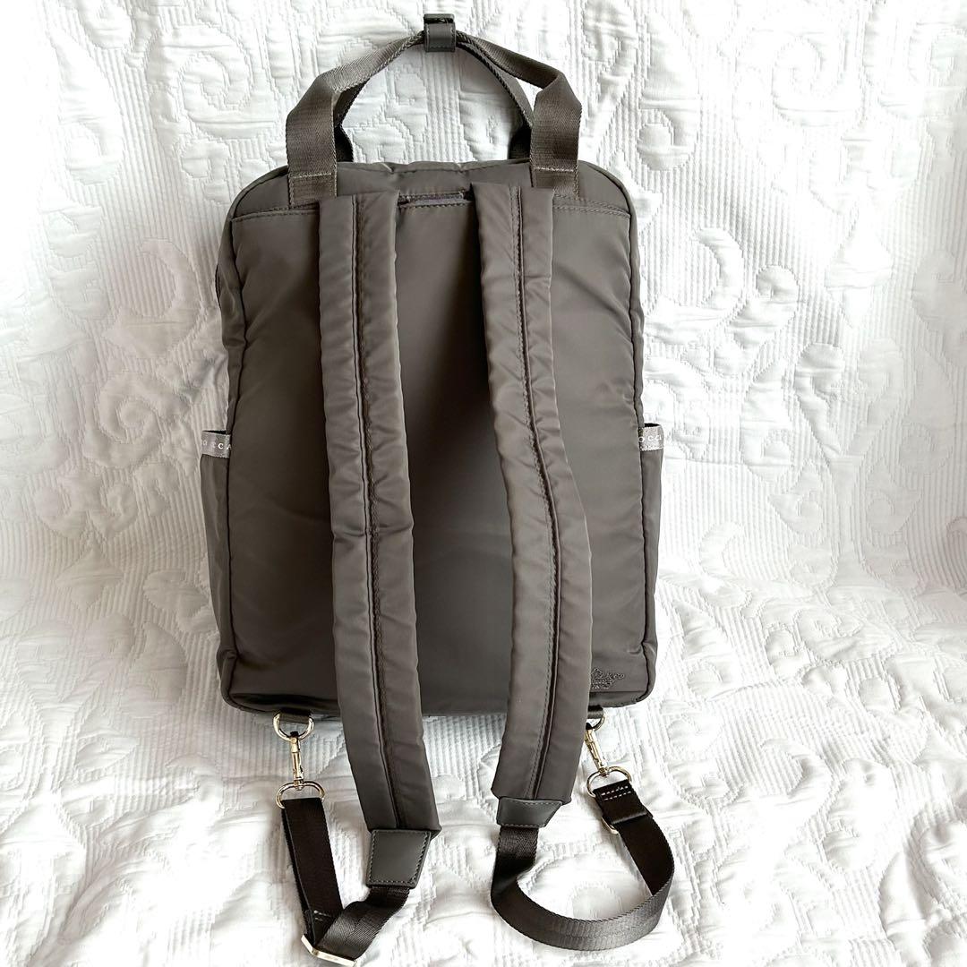 ✨美品✨ トッカ リュック ロゴあり 大容量 グレージュ マザーズ ポケットあり