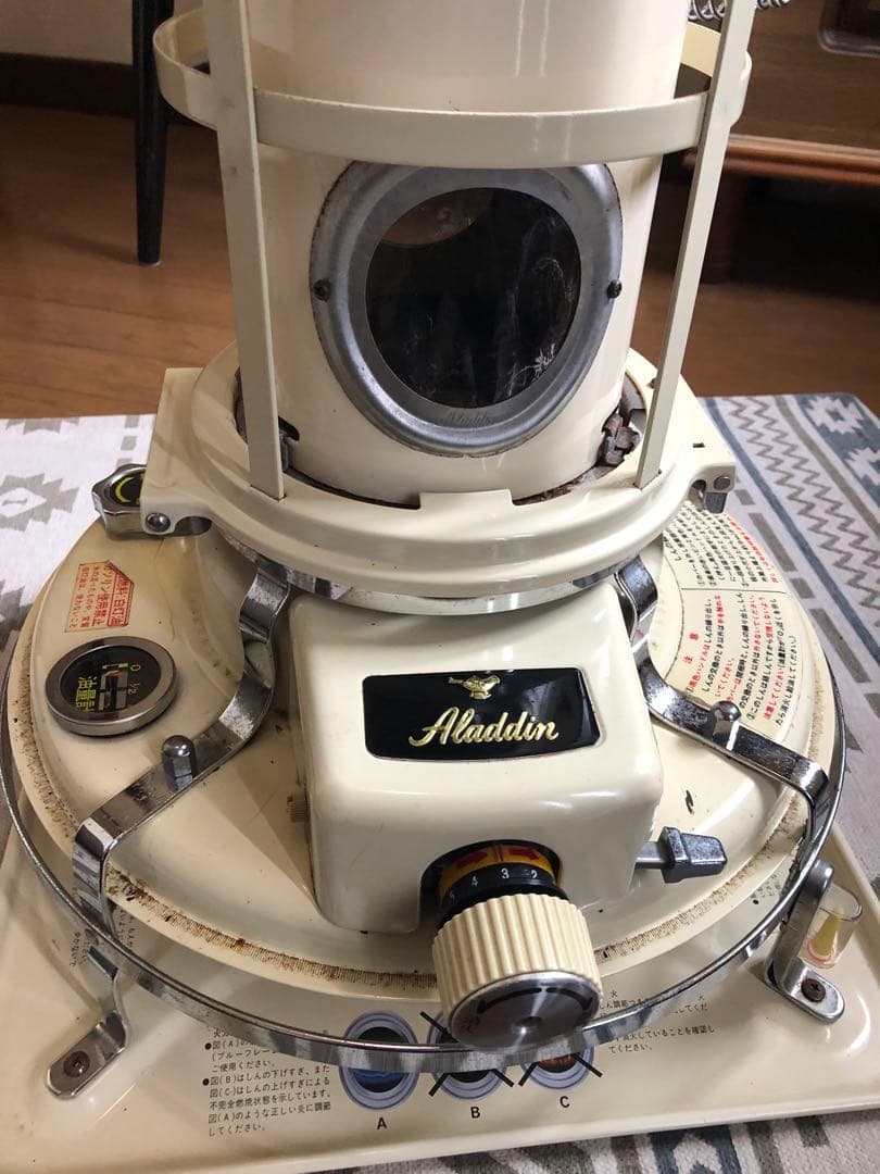 アラジンストーブ