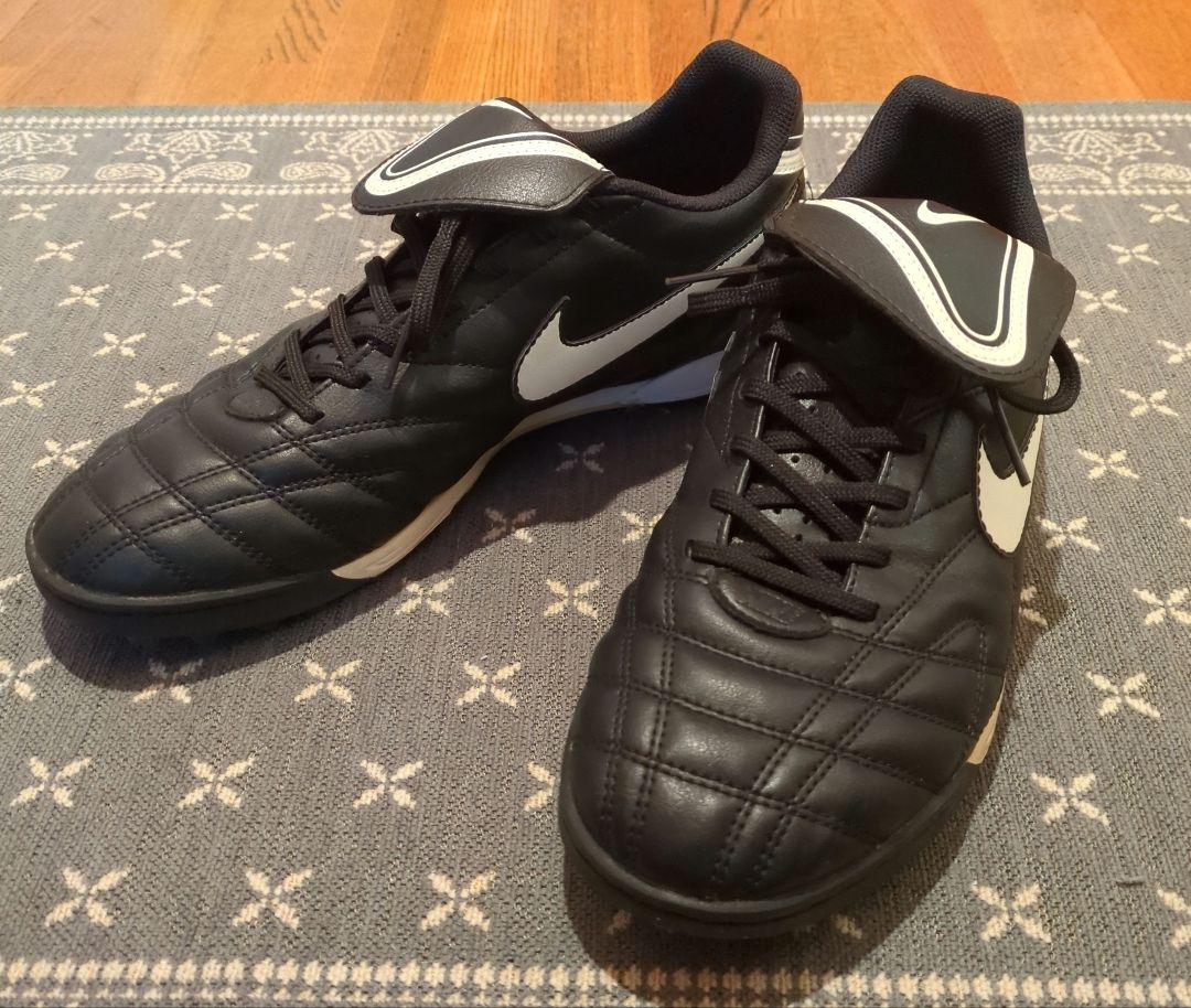 【美品】NIKE ティエンポ 2010 サッカーシューズ