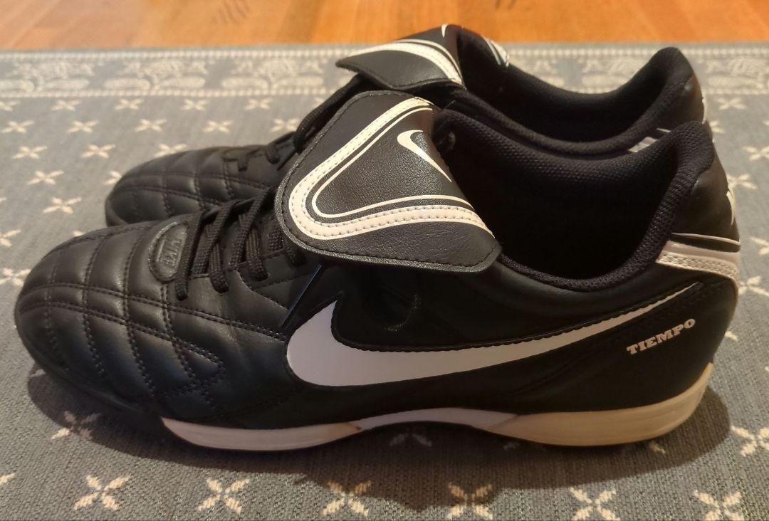 【美品】NIKE ティエンポ 2010 サッカーシューズ