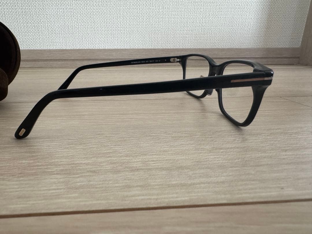 トムフォード　5926DB 黒縁