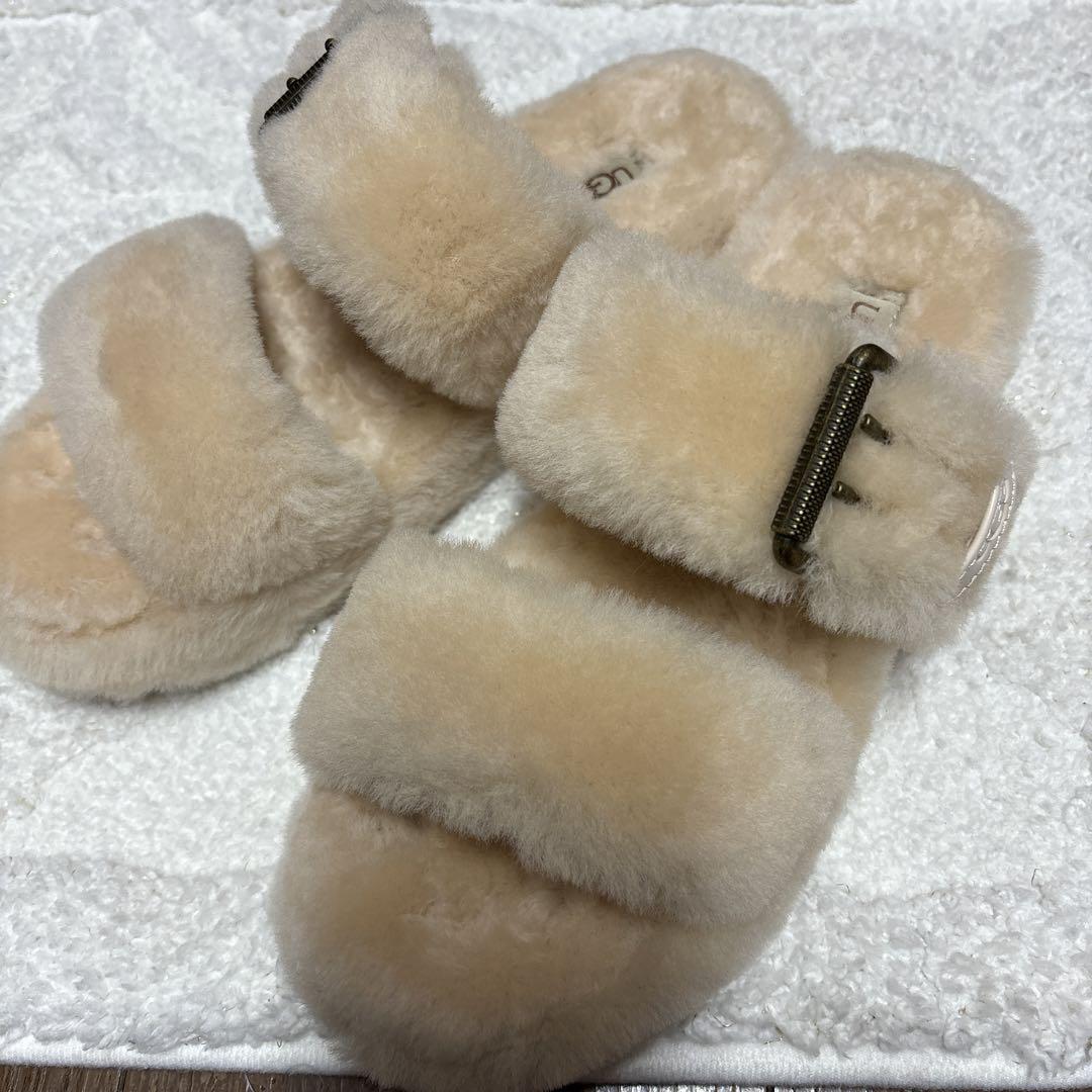 【超美品】アグサンダルUGG FUZZ YEAH24センチ