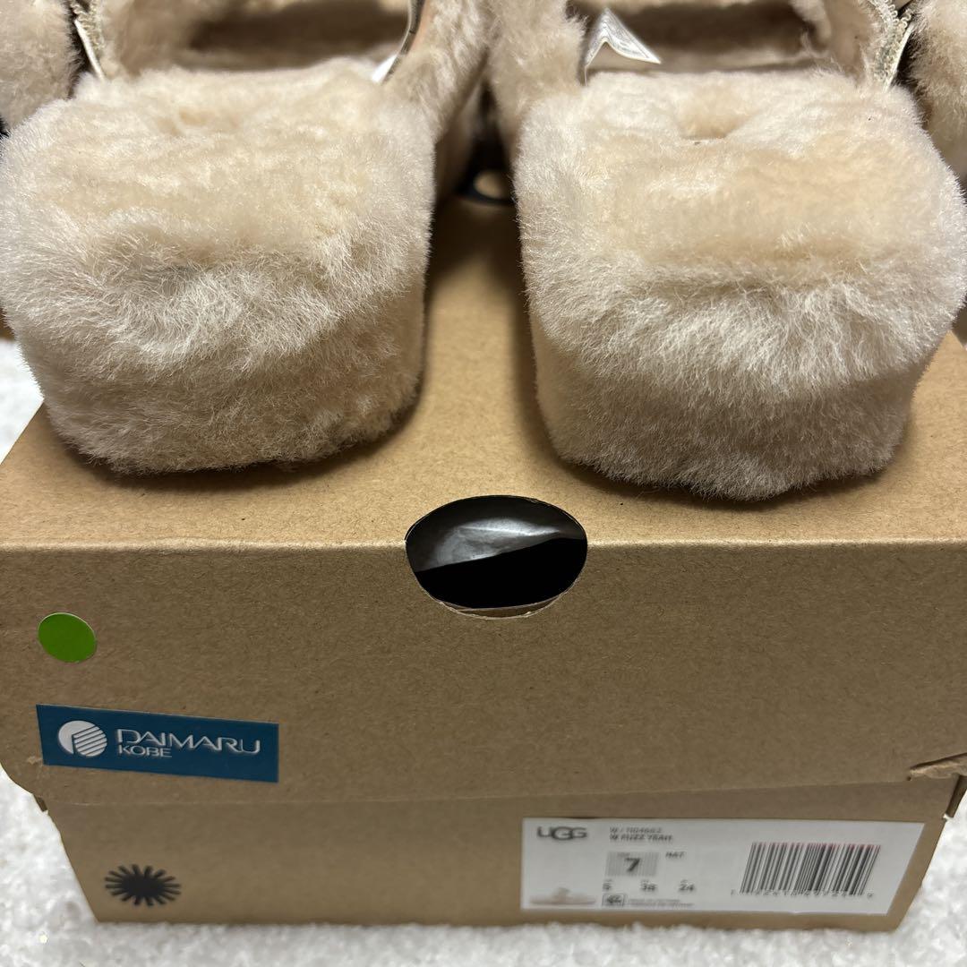 【超美品】アグサンダルUGG FUZZ YEAH24センチ