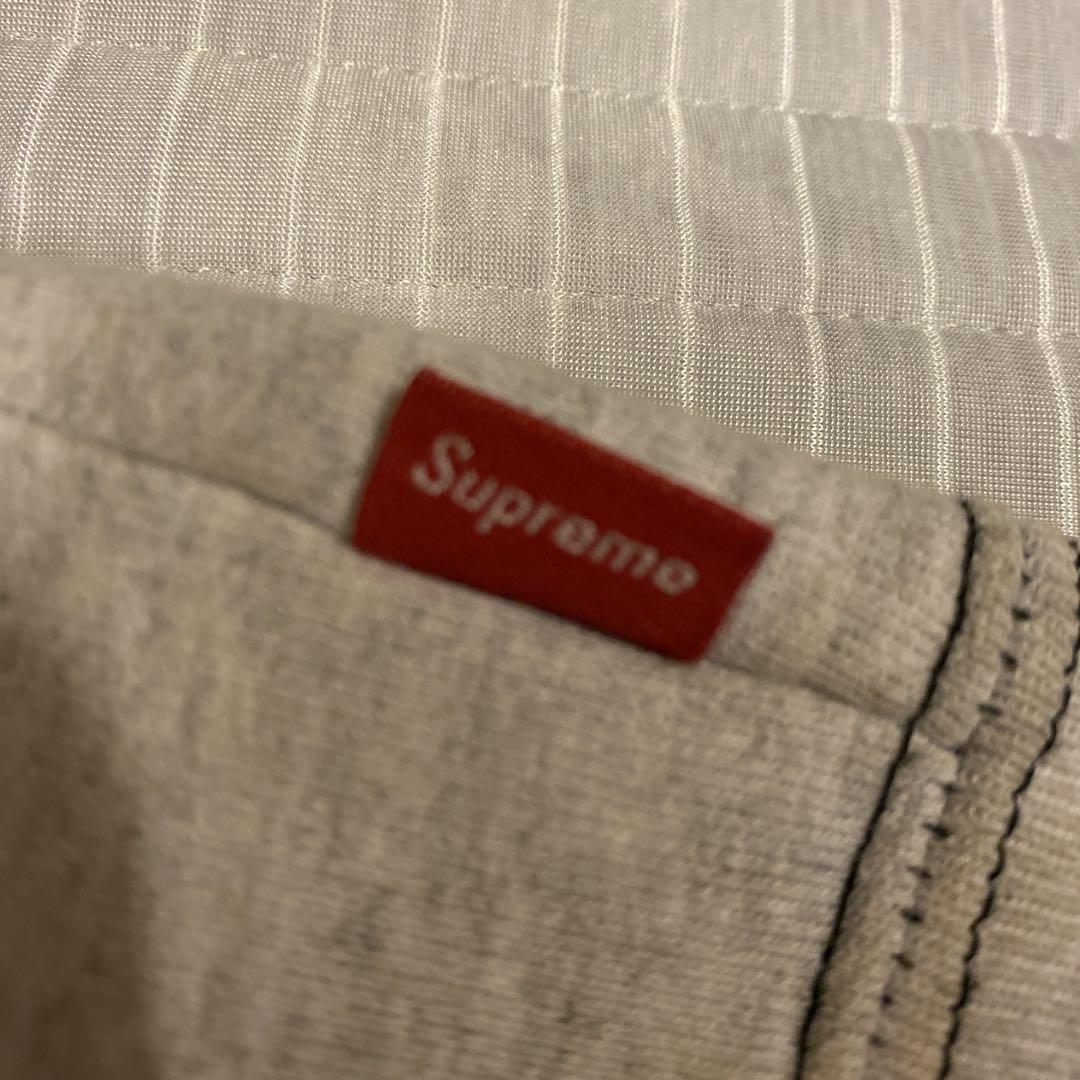 supreme スウェット