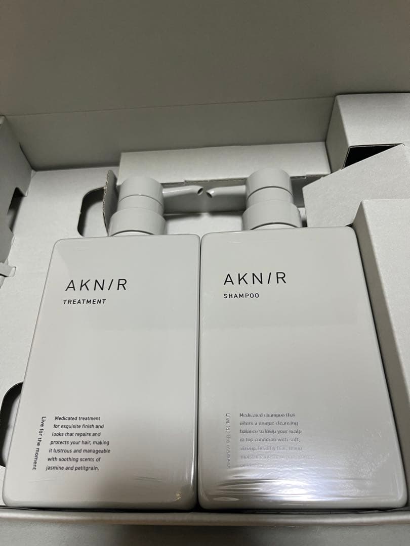 【新品】AKNIR　アクニー　薬用ヘアシャンプー＆ トリートメントセット