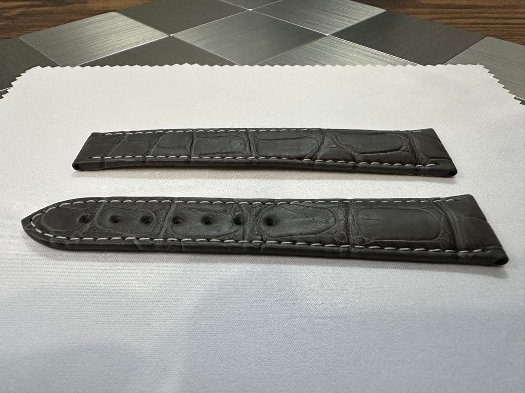 【純正品】オメガ グレーアリゲーターレザーストラップ 19mm 【純正品】オメガ グレーアリゲーターレザーストラップ 19mm