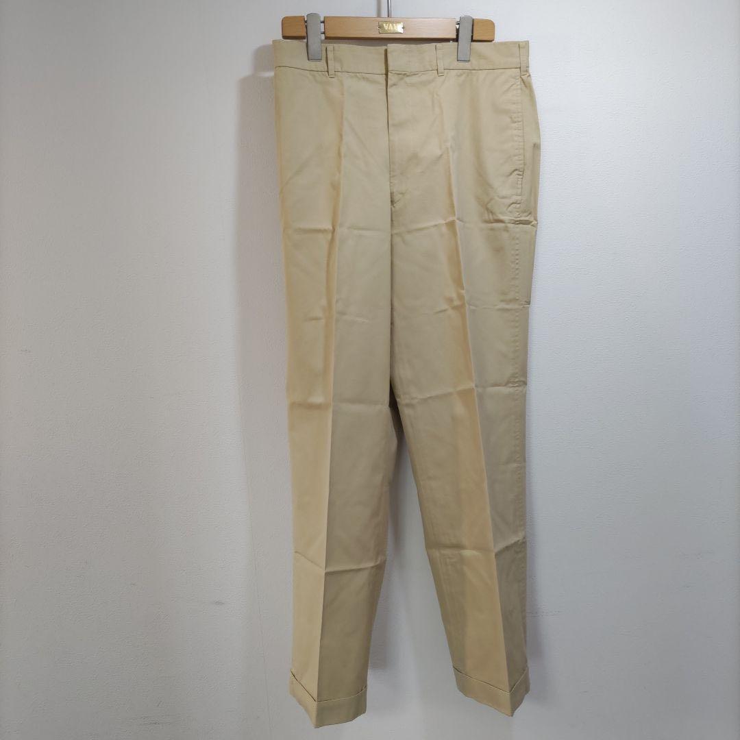 割引購入 ベージュ プリーツ入り チノパン - メルカリ パンツ