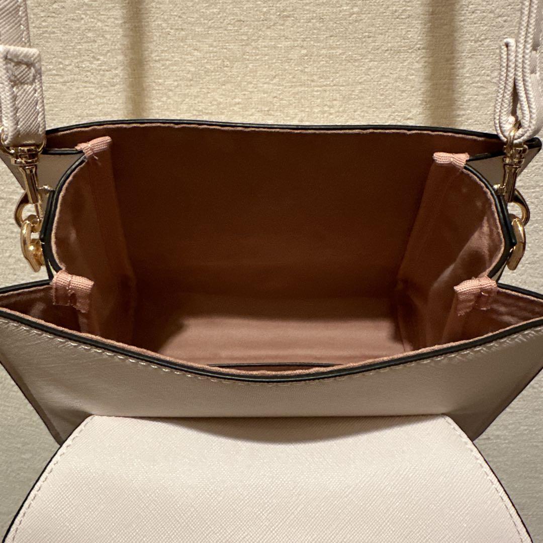 タイムセール 新品 To Be Chic タグ付きトップハンドル