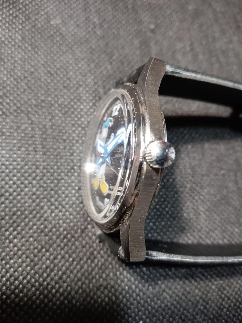 CAMY　SWISS 製エクスプローラタイプ　ドナルドダック 　手巻ミリタリー