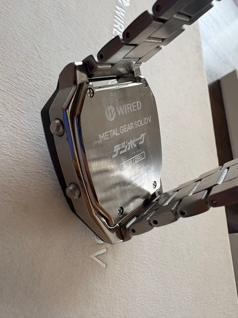 デジボーグ メタルギア5 コラボ時計 2500本限定 デジボーグ メタルギア5 コラボ時計 2500本限定