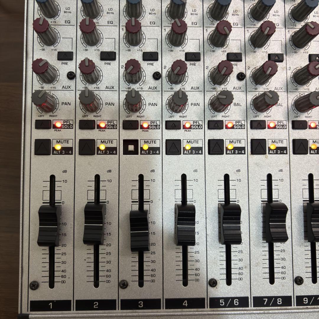 BEHRINGER ベリンガー EURORACK MX1604Aアナログミキサー