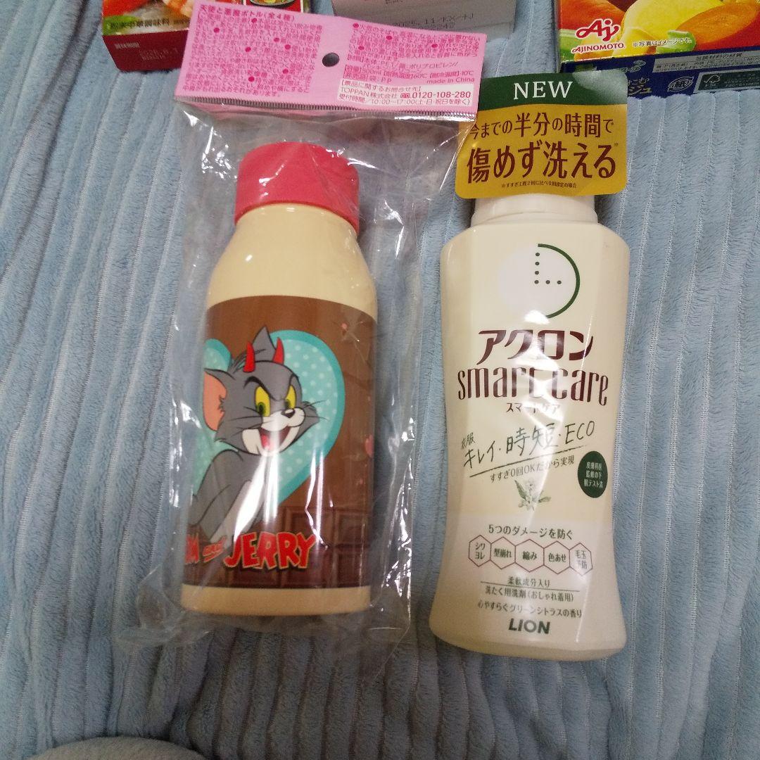 明日の夜までの出品になります！お菓子、食品等の詰め合わせ