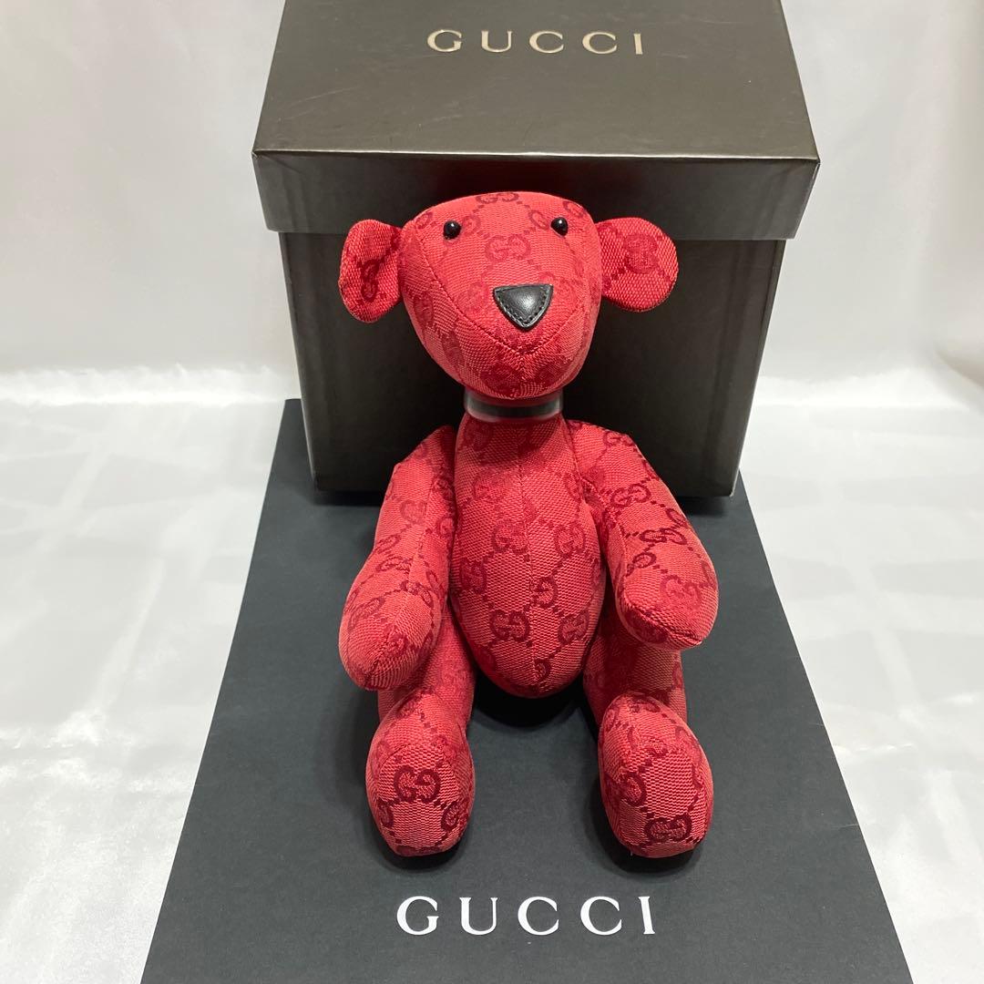 GUCCI