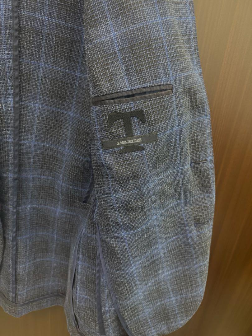 美品 春物 ブルー系 TAGLIATORE ジャケット 44 TAGLIATORE テーラードジャケット ブルー系チェック 44 春夏用
